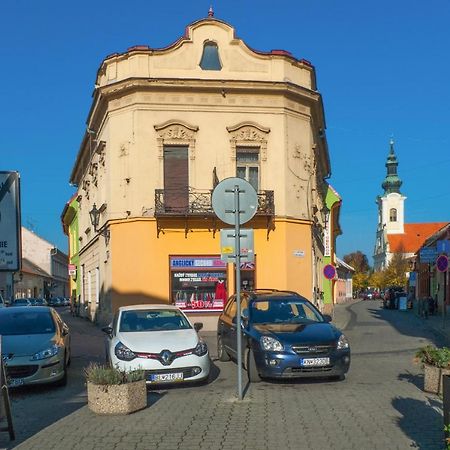 Apartman Anna Komárno エクステリア 写真